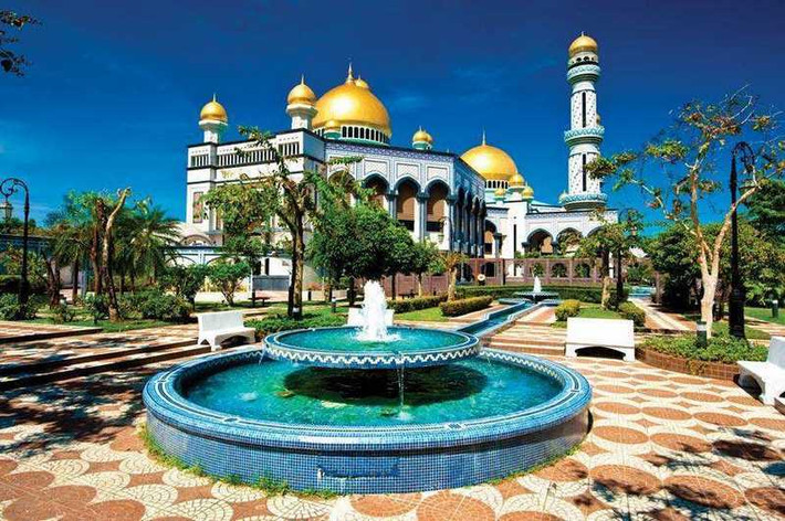 Cung điện Istana Nurul Man có 1.788 phòng, trong đó có tới 257 phòng tắm. Ảnh: Getty