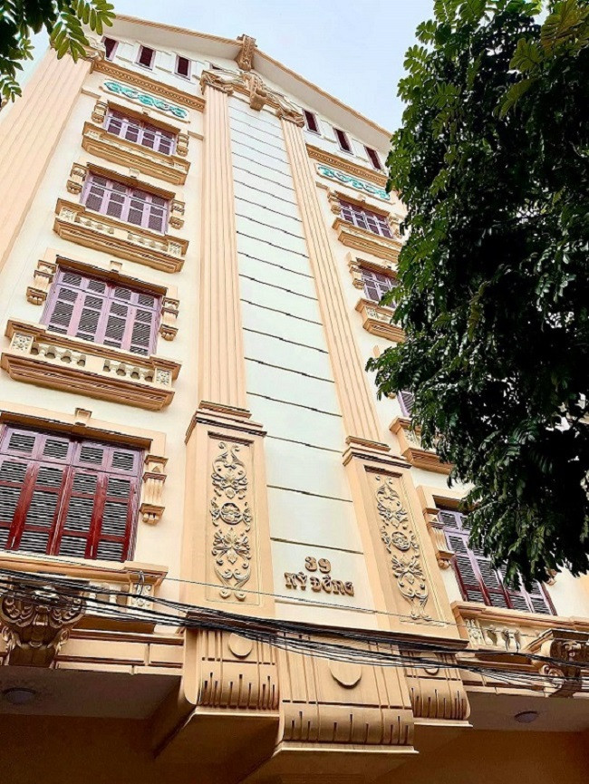Căn biệt thự 7 tầng nguy nga như cung điện ở Hải Phòng từng khiến cư dân mạng xôn xao một thời. Ảnh: Dân Việt