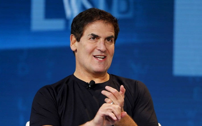Trước khi đi ngủ, Mark Cuban luôn tắt điện thoại và từ chối tất cả các cuộc gọi hay tin nhắn về công việc. Ảnh: CNBC
