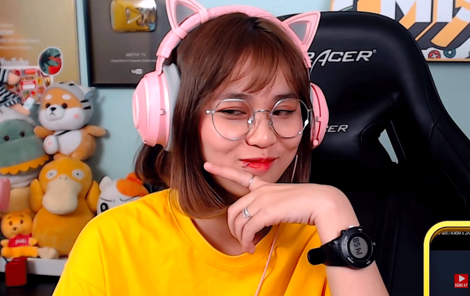 Gần đây, MisThy còn thử sức với vai trò diễn viên trong MV ca nhạc của nam ca sĩ trẻ Jack J97.