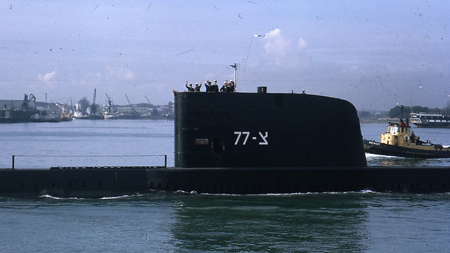 INS Dakar: Trước USS Scorpion, tàu INS Dakar của Hải quân Israel và thủy thủ đoàn 69 người đã mất tích vào 25/1/1968. Tàu từ Anh, Mỹ, Hy Lạp, Thổ Nhĩ Kỳ và Lebanon đã tham gia tìm kiếm nhưng không có kết quả. Cuộc tìm kiếm chấm dứt vào 4/2/1968, 10 ngày sau khi tàu mất tích. Đến 31 năm sau, INS Dakar mới được tìm thấy ở vùng biển sâu giữa đảo Crete (Hy Lạp) và CH Cyprus. Ảnh: Dolphin Navy veterans' NGO.