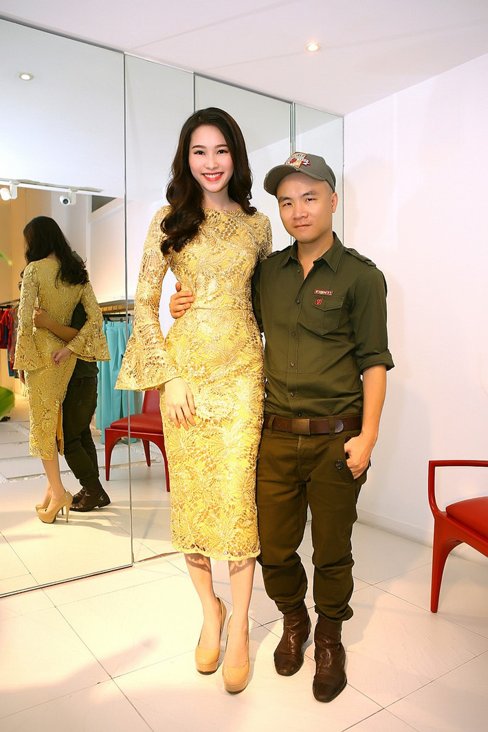 Đêm thời trang của Đỗ Mạnh Cường sẽ diễn ra lúc 19h ngày 20/4 tại Trung Tâm Triển Lãm & Hội Nghị Quốc Tế SECC Phú Mỹ Hưng Quận 7, Tp. HCM với dàn khách mời là tên tuổi hàng đầu của làng thời trang và giải trí Việt.