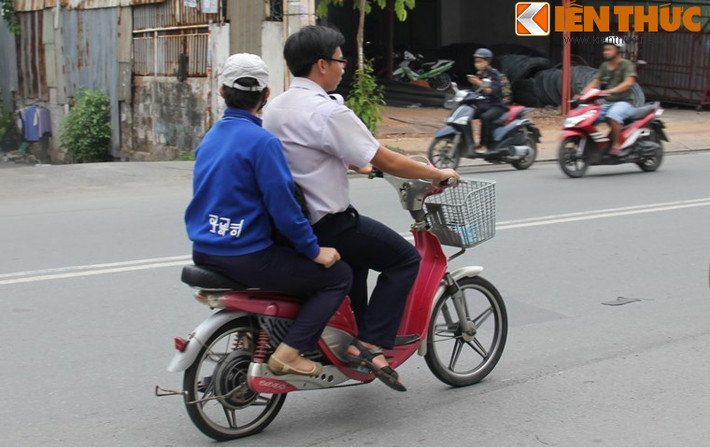 Xe đạp điện cũng vô tư vi phạm luật.