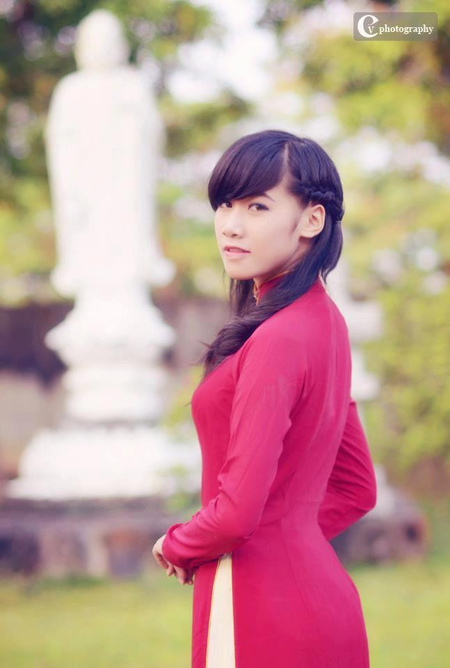 Không chỉ xinh xắn, Minh Tâm còn học rất giỏi. Cô bạn có 12 năm liên tiếp là học sinh giỏi, từng đạt các giải thưởng học sinh giỏi môn Văn, Lý những năm lớp 9 và 11.