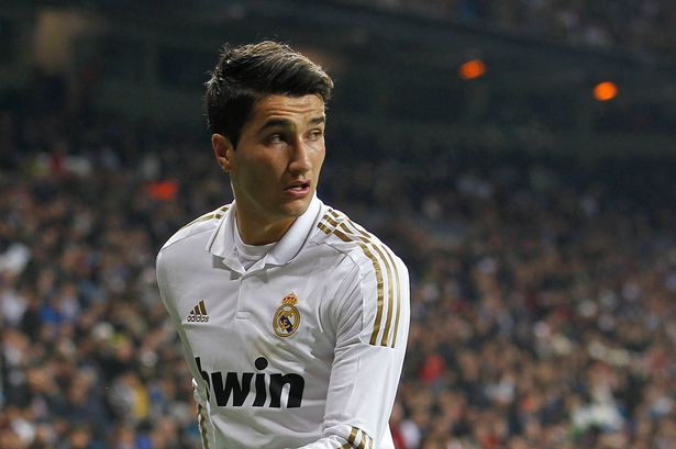 Khi bán Nuri Sahin với giá 10 triệu euro cho Real Madrid dường như Dortmund chắc chắn đã nuối tiếc. Với một tiền vệ trung tâm đang ở độ chín như vậy thì cái giá mà Real Madrid có Sahin là quá bèo.