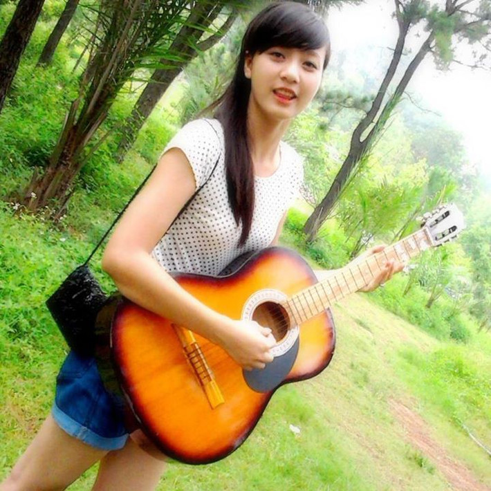 Việc lọt vào đêm chung kết Duyên dáng sư phạm 2013 - cuộc thi dành cho các nữ sinh CĐ, ĐH chuyên ngành sư phạm và giành ngôi Hoa khôi chắc chắn sẽ trở thành một dấu mốc không thể quên với cô sinh viên Phạm Thị Thu Hoài.