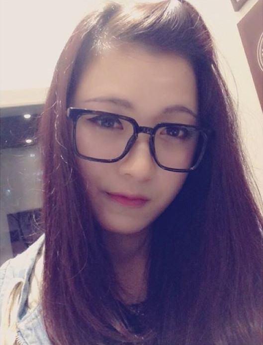 Xinh đẹp, rạng rỡ và có phong cách rất trẻ trung, sôi nổi... Ngân Chíp tạo được sức hút không nhỏ trên mạng xã hội.
