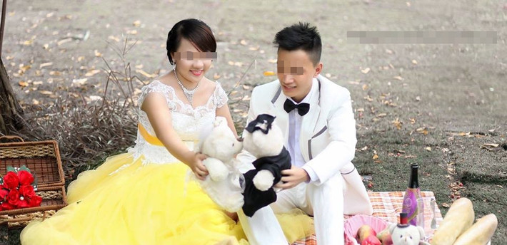 Được biết, hiện tại gia đình của Giang A. đang phản đối rất quyết liệt chuyện thành hôn của cô và Tuyên A. Đám cưới có lẽ sẽ được hủy bỏ và theo nhiều bạn bè, cư dân mạng đây là cách để Giang A. "tự giải thoát cho mình".