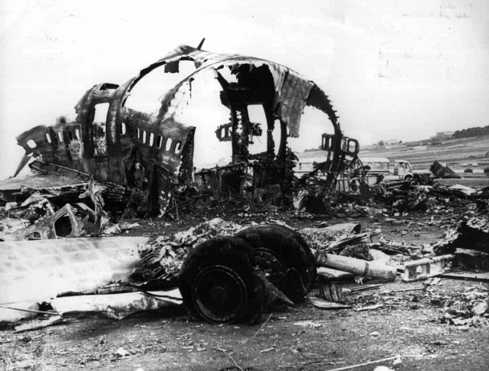 Tai nạn chết người nhất trong lịch sử hàng không xảy ra vào ngày 27/3/1977, khi một máy bay phản lực KLM 747 va chạm với một máy bay phản lực Pan-Am 747 trên đường băng tại sân bay Los Rodeos (nay là sân bay Tenerife Norte) trên đảo Tenerife của Tây Ban Nha. Thảm họa đã cướp đi sinh mạng của hơn 580 người.