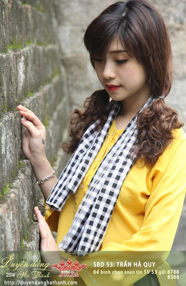 Với nét nhẹ nhàng, khuôn mặt tươi tắn khi biểu diễn, Trần Hà Quy ghi điểm tốt với ban giám khảo cũng như người xem. Hà Quy đang là học sinh lớp 12A trường Cao đẳng Nghệ thuật Hà Nội. Hà Quy sinh ngày 19/01/1996, cao 1m65, số đo các vòng 83 x 61 x 90 cm.