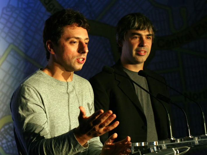 Tỷ phú Sergey Brin hiện sở hữu du thuyền trị giá hơn 76 triệu USD có tên Dragonfly. Dài hơn 73 m và có rạp chiếu phim ngoài trời, cùng với bể sục và boong tắm nắng có thể chuyển đổi thành sàn nhảy, du thuyền này có khả năng tiếp đón 14 hành khách cùng 16 thành viên thủy thủ đoàn. Ảnh: BI.