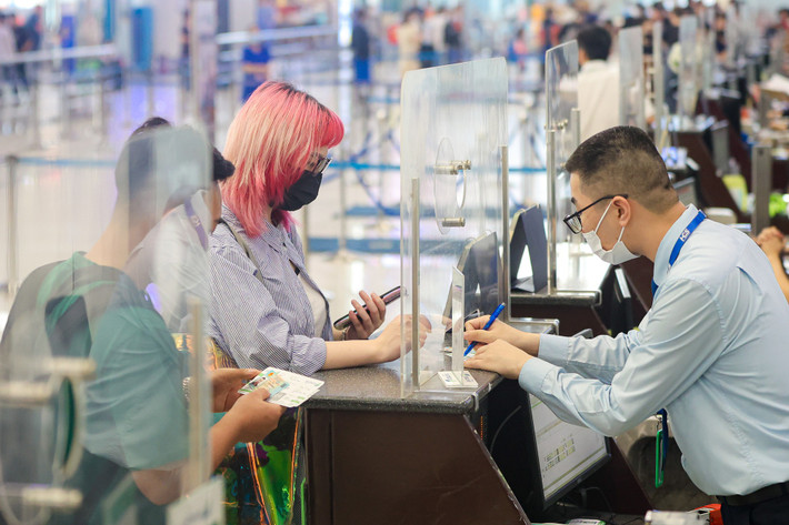 Việc thí điểm ứng dụng CCCD gắn chip và giải pháp xác thực hành khách làm thủ tục bay nội địa tại sân bay Nội Bài trên tinh thần tự nguyện, không bắt buộc.