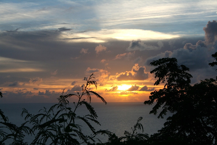 Hoàng hôn khó quên ở Guanshan, Kenting, Đài Loan.