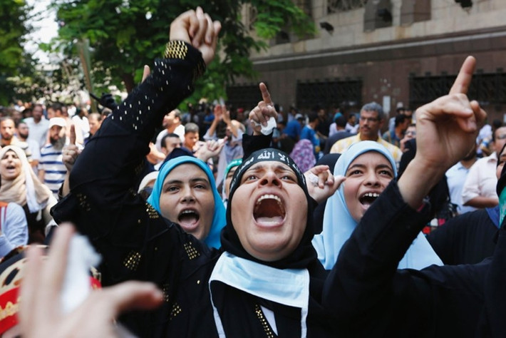 Những người phụ nữ này đòi phục chức cho Tống bị lật đổ Mohamed Mursi.