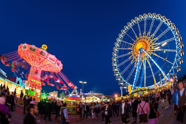 Đu quay tại Oktoberfest 2013.