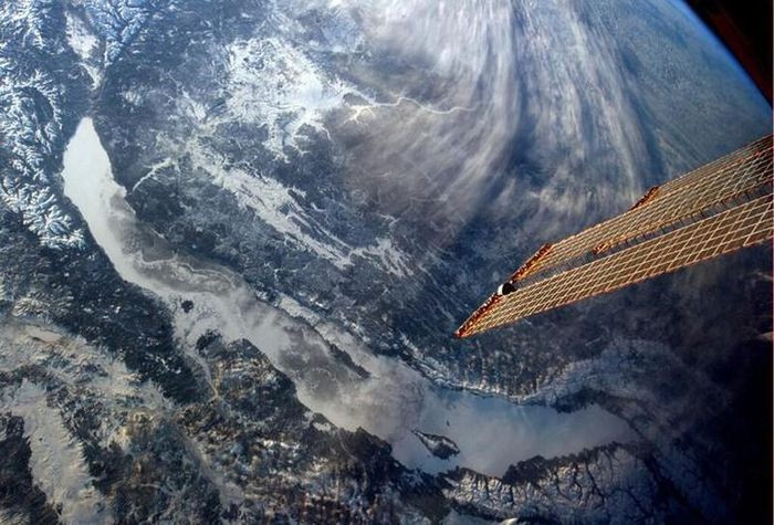 Hồ Baikal của Siberia được phi hành gia Chris Hadfield chụp từ Trạm Vũ trụ quốc tế vào ngày 26/2/2013. (Ảnh: REUTERS/Chris Hadfield/NASA)