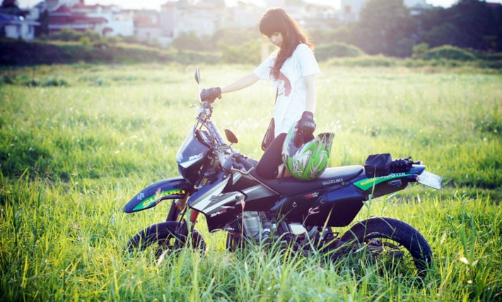 Hình ảnh đẹp của Nam Phương bên "chú ngựa sắt".