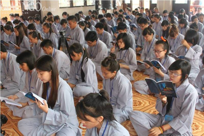 Đây là kỳ Gieo hạt từ tâm lần đầu tiên đề cập đến vấn nạn nạo phá thai với các bạn trẻ tham gia khóa tu cùng nhiều hoạt động tu học thiết thực như: Tu sinh hát ca khúc truyền thống của khóa tu "Gieo hạt từ tâm", học cách xá chào, đứng và ngồi trang nghiêm, nghe Sư cô Thích Nữ Huệ Đức, trụ trì Quan Âm tu viện thuyết giảng về đề tài "Xin đừng bỏ con", xem phim về sự hình thành của thai nhi, xem phim và nghe ca khúc "Mẹ ơi đừng bỏ con", chia nhóm diễn tiểu phẩm kịch về đề tài thai nhi và các hoàn cảnh éo le.
