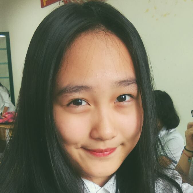 Ngoài học văn hóa rất xuất sắc, Thu Hà còn là nữ sinh rất tích cực tham gia các hoạt động xã hội, thể thao và đã dành nhiều thành tích đáng nể. Giải nhất cuộc thi "Vẻ đẹp học sinh Chu Văn An" trong chuỗi sự kiện Sparkling Chu Văn An 2014.