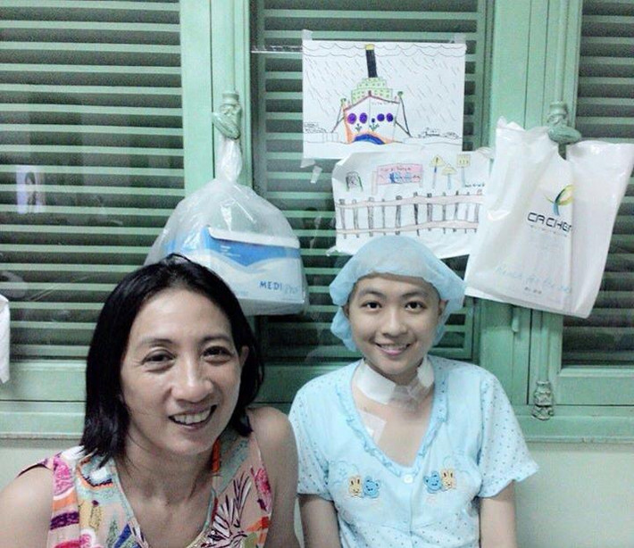 Được biết Huỳnh Ngân là học sinh trường THPT chuyên Nguyễn Bỉnh Khiêm, Vĩnh Long, mắc bệnh ung thư máu và từng có thời gian phải nghỉ học để chữa bệnh. Sau đó, bệnh tình thuyên giảm, Ngân đi học lại và cuối năm không được dự thi tốt nghiệp vì nghỉ quá 45 ngày. Thầy Hiếu cho biết, cách đây hơn sáu tháng, thầy Hiếu đã gửi đơn thỉnh nguyện lãnh đạo Sở GD-ĐT Vĩnh Long và hiệu trưởng trường THPT chuyên Nguyễn Bỉnh Khiêm nhờ xem xét tư cách thi tốt nghiệp THPT cho học sinh Trương Huỳnh Ngân (lớp 12 văn).