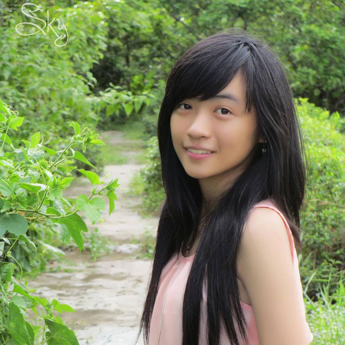 Sau khi được chấp thuận cho thi tốt nghiệp, Ngân thi đỗ tốt nghiệp và đỗ luôn vào ngành Văn học của trường Đại học KHXH&NV, Đại học Quốc gia TP HCM. Một tháng trước, Ngân nhập học, trở thành một tân sinh viên với rất nhiều hoài bão, hy vọng. Nhưng rồi căn bệnh quái ác lại tái phát, mấy ngày nay, Ngân phải nhập viện trở lại với những cơn đau buốt tận xương tủy và bước vào giai đoạn điều trị thứ hai