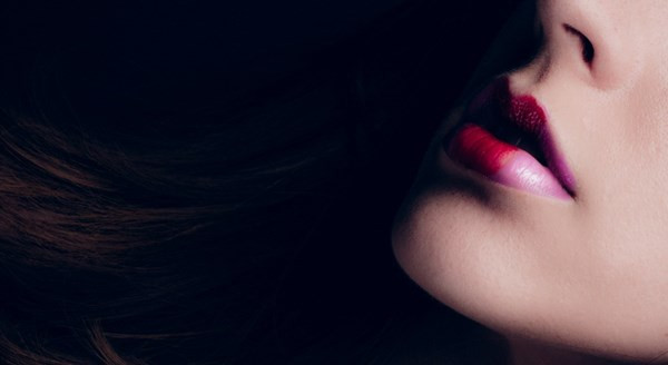 5. Miệng như hình cánh sen, môi đỏ mọng, là người phúc đức, không lo bị thiếu ăn, được quý nhân giúp đỡ.