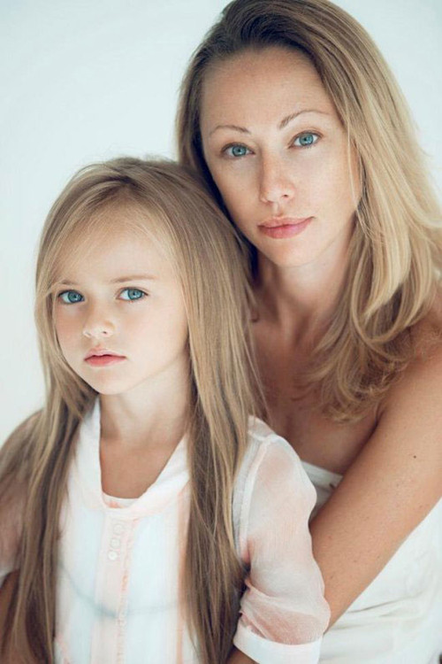Con gái út của Ruslan Pimenov cùng cô vợ người mẫu Glikeriya Shirokova có tên Kristina Pimenova, đang là gương mặt người mẫu nhí nổi đình nổi đám ở xứ sở bạch dương trong khoảng gần 2 năm trở lại đây.