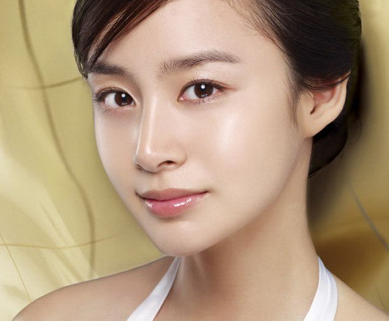 Khi làm vợ thì cô nàng này cũng rất chu đáo, làm cho gia đình gắn kết và họ chính là chất keo sơn giúp tình cảm gia đình ngày càng vững chắc. Không chỉ trong đường tình duyên mà mặt ngoại giao họ cũng khéo léo không kém ai. Từ bé đã được mọi người xung quanh khen ngợi, quý mến vì ăn nói dễ nghe, nhìn mặt có cảm tình.