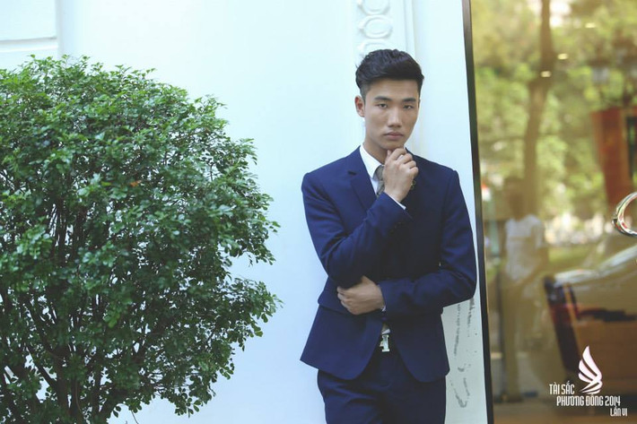 Nguyễn Lương Chí sinh năm 1994, đang là sinh viên lớp 513110A - Khoa kiến trúc công trình, Đại học Phương Đông.