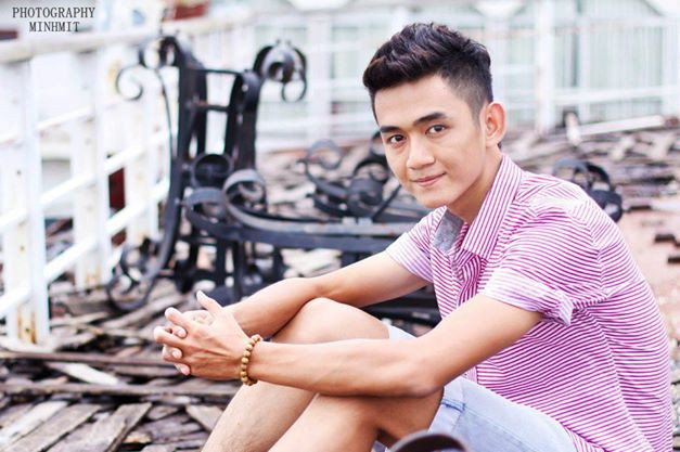 Nguyễn Thanh Tùng sinh ngày 22/10/1992 tại Hà Nội. Anh chàng từng là một thí sinh gây sốt tại cuộc thi Vietnam Idol năm 2012.