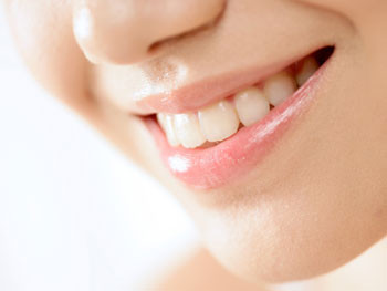 Mơ thấy hàm răng của bạn là trắng bóng, có nghĩa là hạnh phúc và những ước mơ đã được hoàn thành.