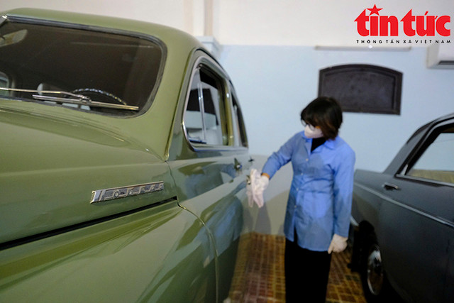 Cận cảnh 3 chiếc ôtô từng phục vụ Chủ tịch Hồ Chí Minh - Hình 6 Can canh 3 chiec oto tung phuc vu Chu tich Ho Chi Minh-Hinh-6