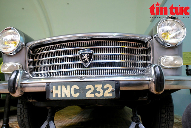 Cận cảnh 3 chiếc ôtô từng phục vụ Chủ tịch Hồ Chí Minh - Hình 12 Can canh 3 chiec oto tung phuc vu Chu tich Ho Chi Minh-Hinh-12