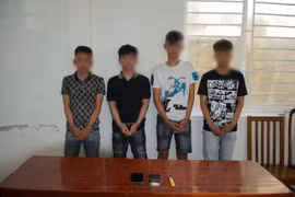 Bắt nhóm thanh thiếu niên thủ sẵn hung khí, tháo biển số xe đi cướp tài sản 