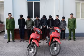 Bắt nhóm đối tượng vị thành niên ở Nghệ An trộm cắp xe máy rồi đưa đi cầm cố