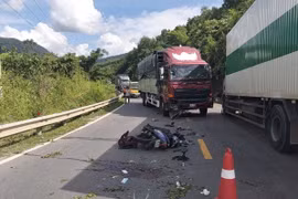 Va chạm giữa xe tải và xe máy ở Đà Nẵng, một người tử vong 