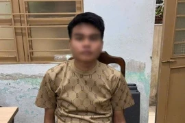 Bắt nóng thanh niên dùng dao khống chế một phụ nữ để cướp xe máy