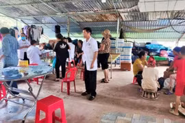 WHO hỗ trợ vật tư, hóa chất phòng chống dịch sau mưa lũ ở Nghệ An