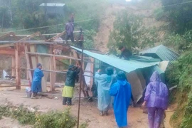 Ứng phó với mưa lũ, Đà Nẵng di dời hàng trăm hộ dân đến nơi an toàn