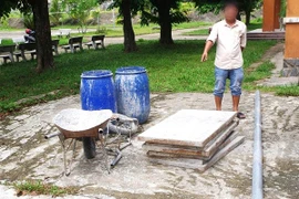 Bắt đối tượng trộm đồ trong khu mộ ở Đà Nẵng