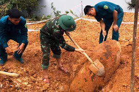 Hủy nổ thành công quả bom gần 300 kg ở Thanh Hóa