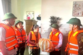 Thường trực Ban Bí thư Trần Cẩm Tú kiểm tra công tác khắc phục hậu quả mưa, lũ tại Đà Nẵng