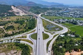 Đà Nẵng thông xe kỹ thuật tuyến cao tốc Hòa Liên - Túy Loan