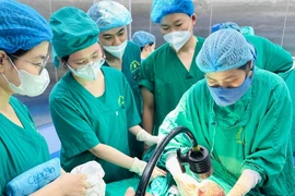 Cứu sống hai mẹ con trong ca sản giật nguy kịch ở Thanh Hóa