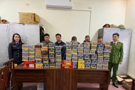 Bắt giữ nhiều đối tượng buôn bán, tàng trữ hàng cấm và trốn truy nã ở Nghệ An