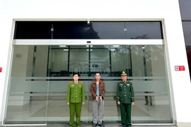 Vừa nhập cảnh về Việt Nam, đối tượng bị bắt sau 15 năm trốn truy nã