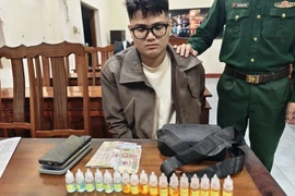 Bắt giữ nhóm thanh niên ở Đà Nẵng pha chế tinh dầu ma túy bán cho 'con nghiện'