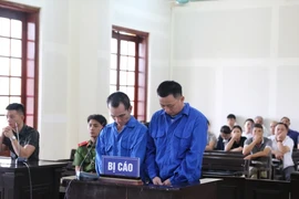 Đang bị điều tra vẫn 'nổ' có mối quan hệ 'chạy án' nhằm chiếm đoạt tiền