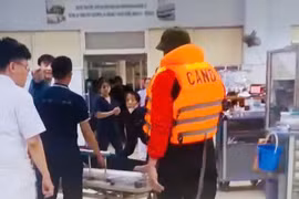 Kịp thời đưa cháu bé nguy kịch đi cấp cứu trong bão số 5