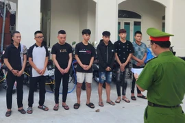 Khởi tố nhóm thanh thiếu niên vô cớ đánh mù mắt người đi đường 